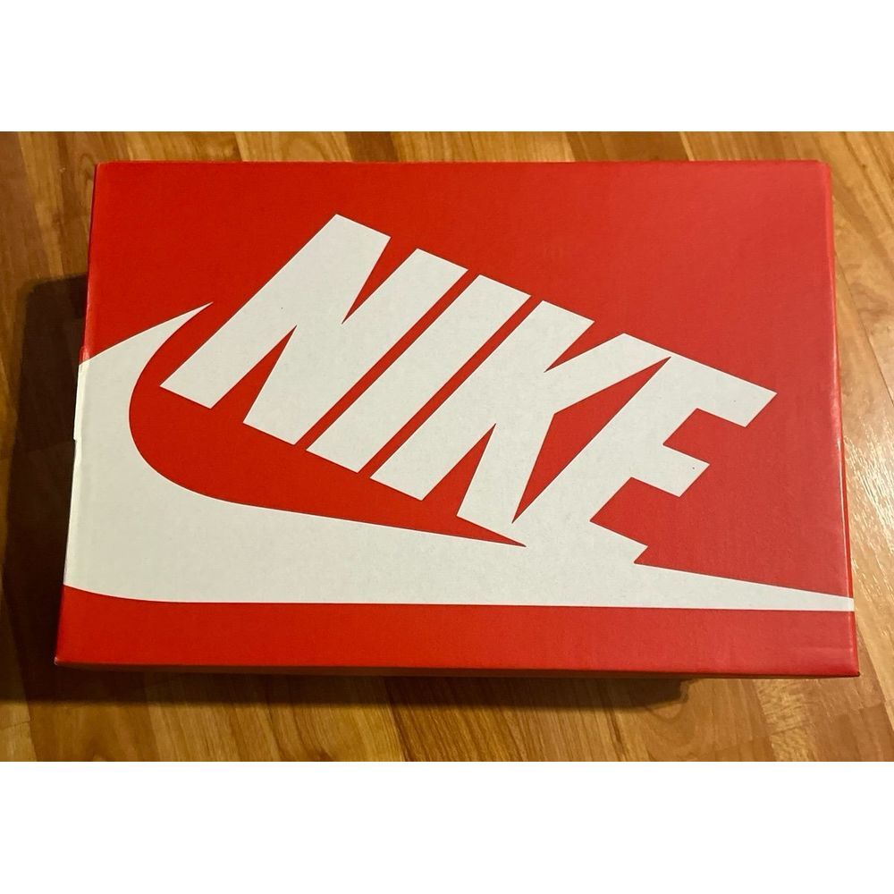 Nike‎ empty shoe box